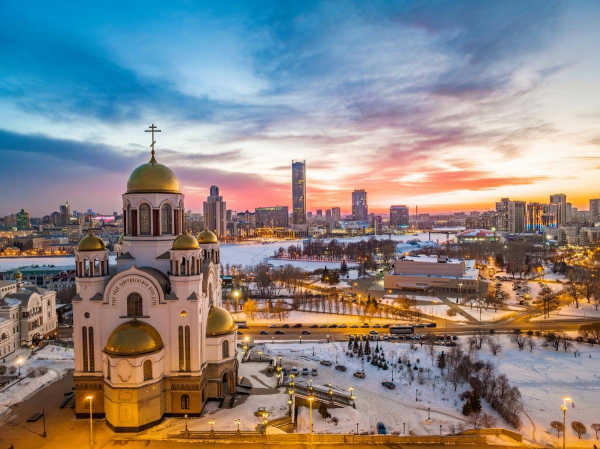 Новогодний Екатеринбург 2025–2026: куда сходить и что посмотреть во время праздников Новогодний Екатеринбург 2025–2026: куда сходить и что посмотреть во время праздников